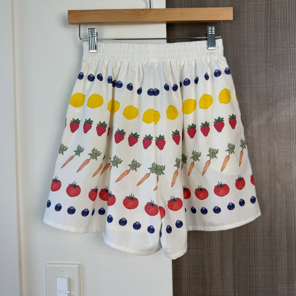 NEW yllw the Label Market Recycled Linen Cotton Shorts Fruit Veggie Size Small - Picture 7 of 11